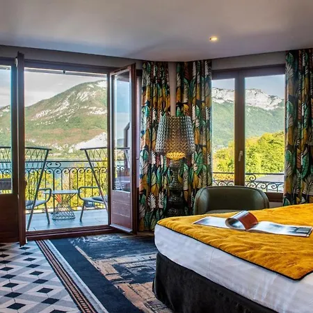 Les Tresoms And Hotel Annecy