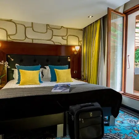 Les Trésoms Lake&spa Hotel