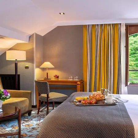 Les Tresoms And Hotel Annecy