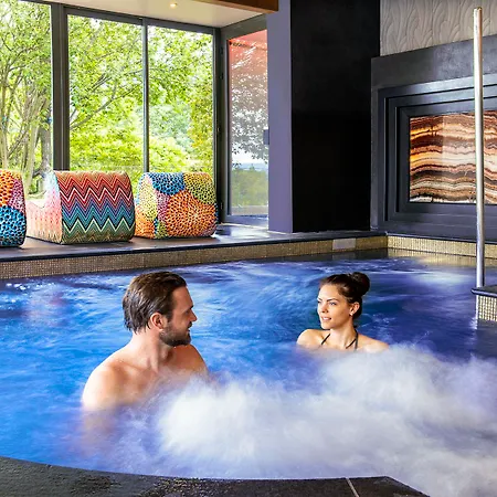 Les Trésoms Lake&spa Hotel